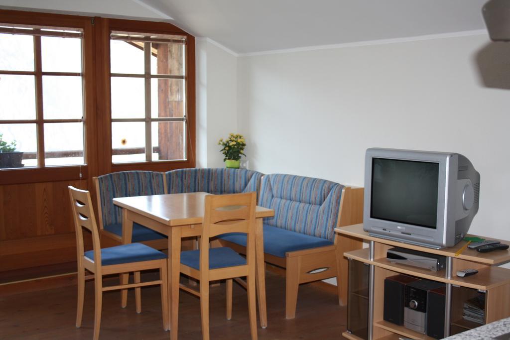 Haus Bachmann Apartamento Assling Habitación foto