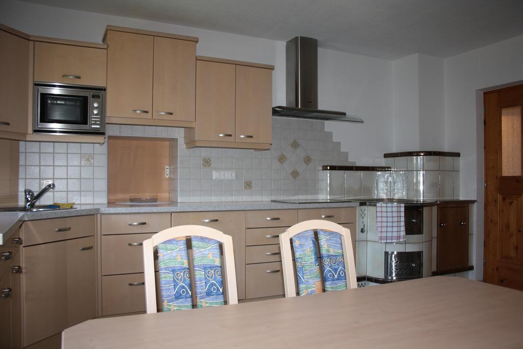 Haus Bachmann Apartamento Assling Habitación foto