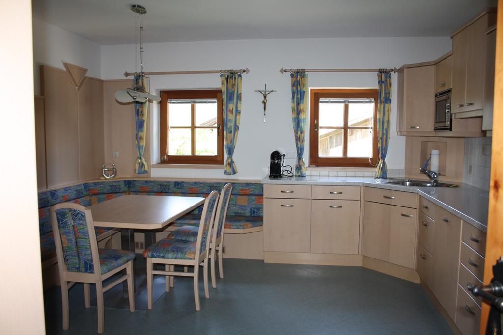 Haus Bachmann Apartamento Assling Habitación foto